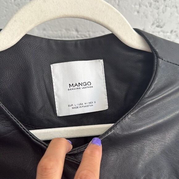 Women's Black Leather Jacket MANGO Size Medium - Excellent Condition - Fitted - Picture 2 of 6